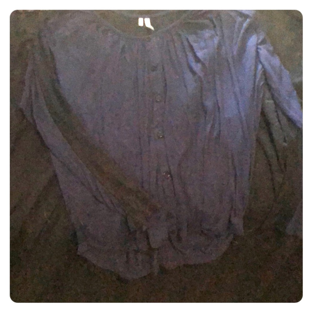 Women’s shirt